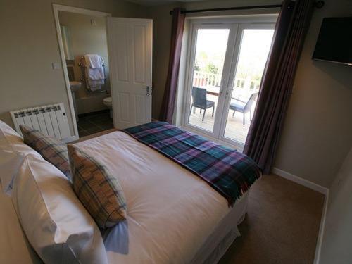 The Fox & Hounds Otel Swindon Dış mekan fotoğraf