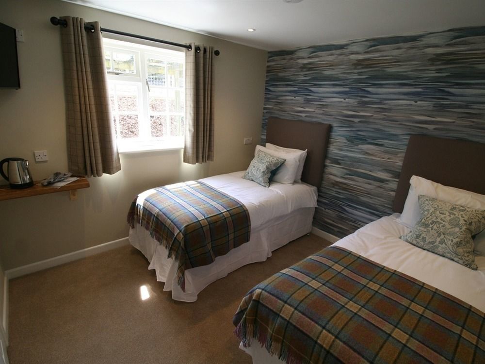 The Fox & Hounds Otel Swindon Dış mekan fotoğraf